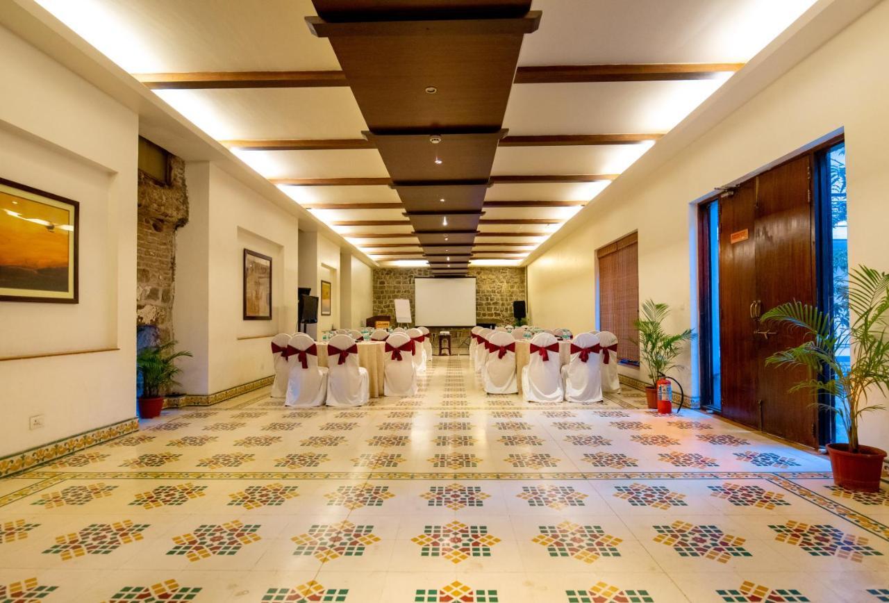 Fort Jadhavgadh -A Gadh Heritage Hotel Sasvad Kültér fotó