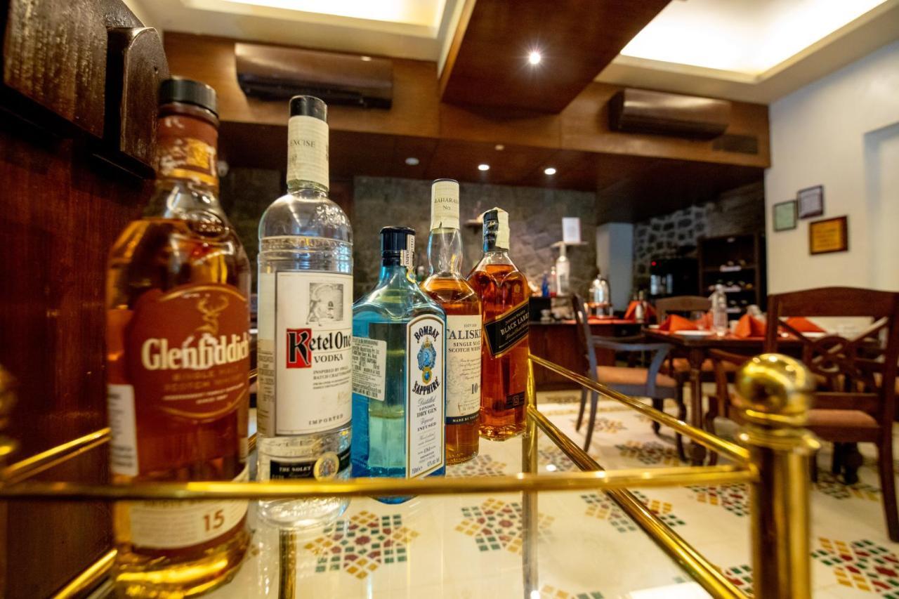 Fort Jadhavgadh -A Gadh Heritage Hotel Sasvad Kültér fotó