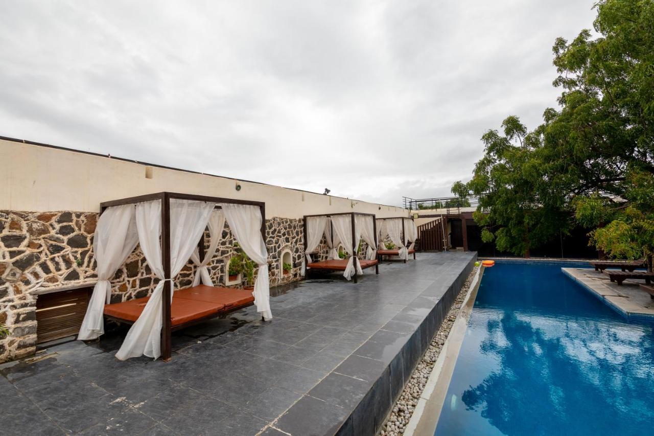 Fort Jadhavgadh -A Gadh Heritage Hotel Sasvad Kültér fotó